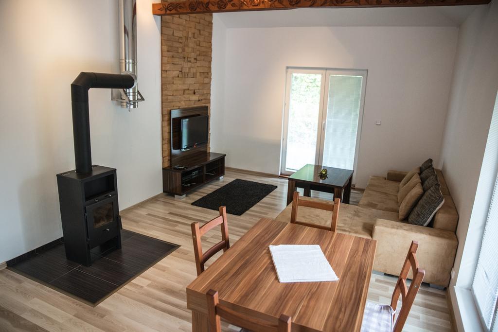 Гостевой дом Apartman Zlatonka Остравице Экстерьер фото