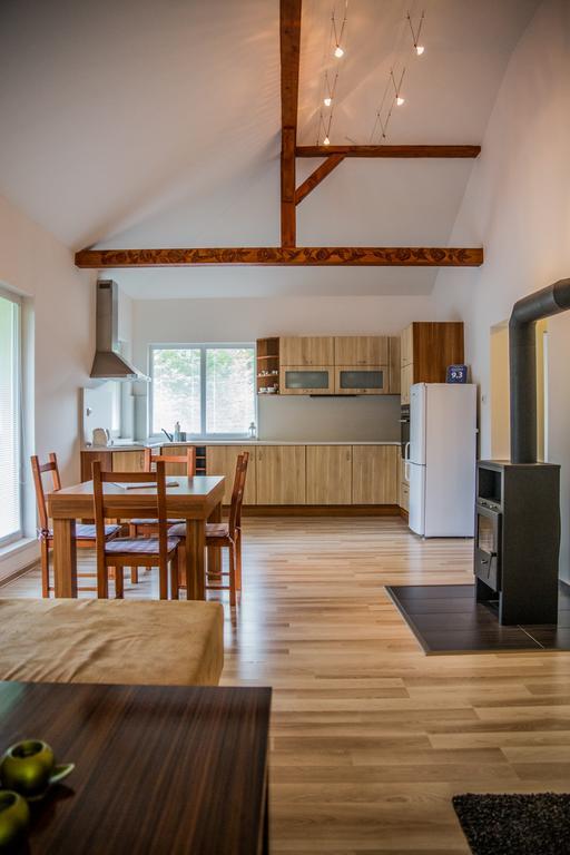 Гостевой дом Apartman Zlatonka Остравице Экстерьер фото